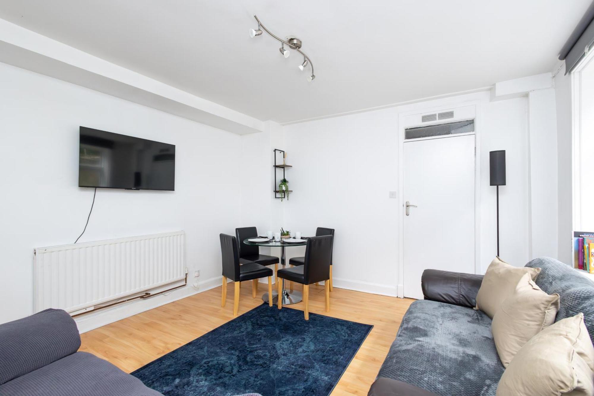 Spacious 3 Bedroom Ground Floor Apartment - 10 Mins From City Centre Leeds  Exteriör bild